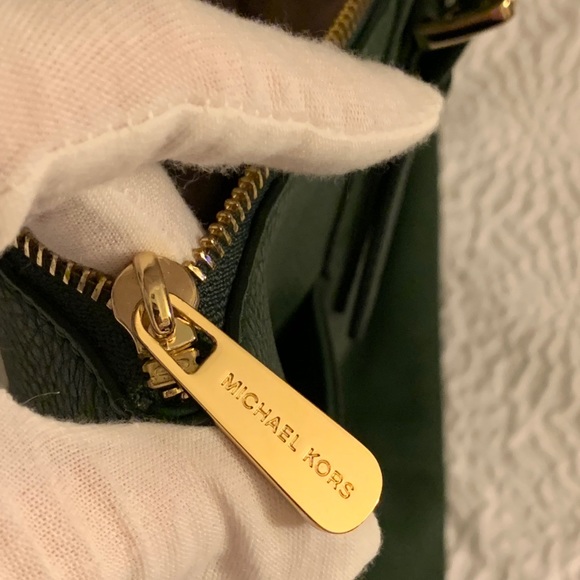 Michael Kors like new tote - Picture 10 of 13